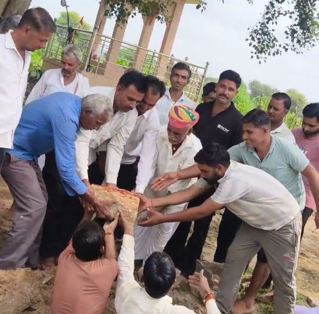 सूरजगढ़ मे वीर बिग्गा जी महाराज के भव्य मंदिर निर्माण का शुभारंभ 